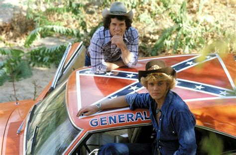 john schneider and tom wopat|Dukes of Hazzard stars respond to Confederate flag。